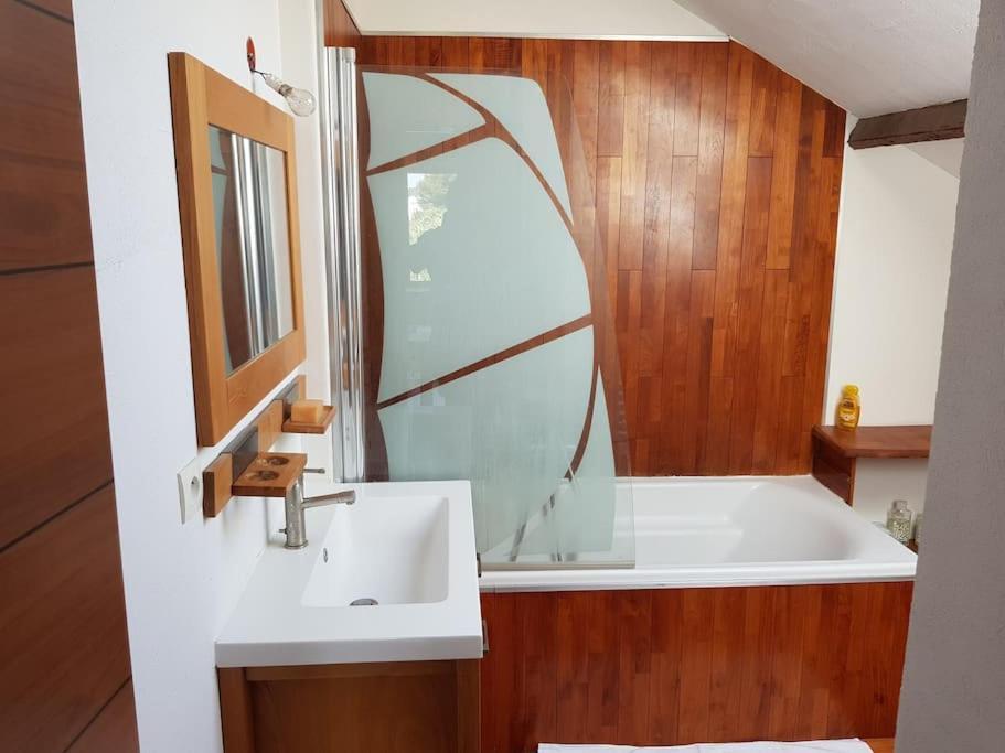 Appartement Pres Des Plages Du Mourillon Tolone Esterno foto